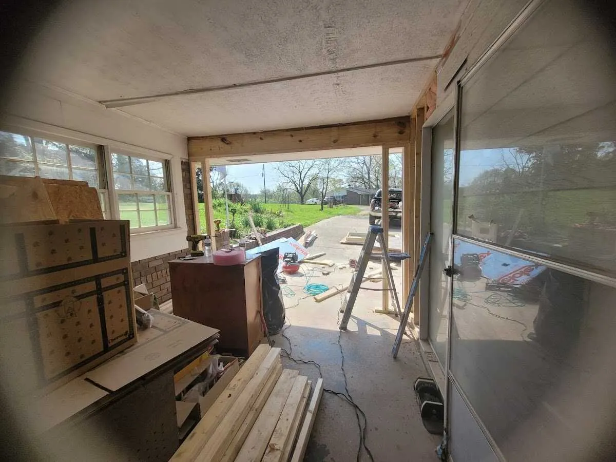 Air movers and dehumidifier for Drying & Dehumidification in Chickasha